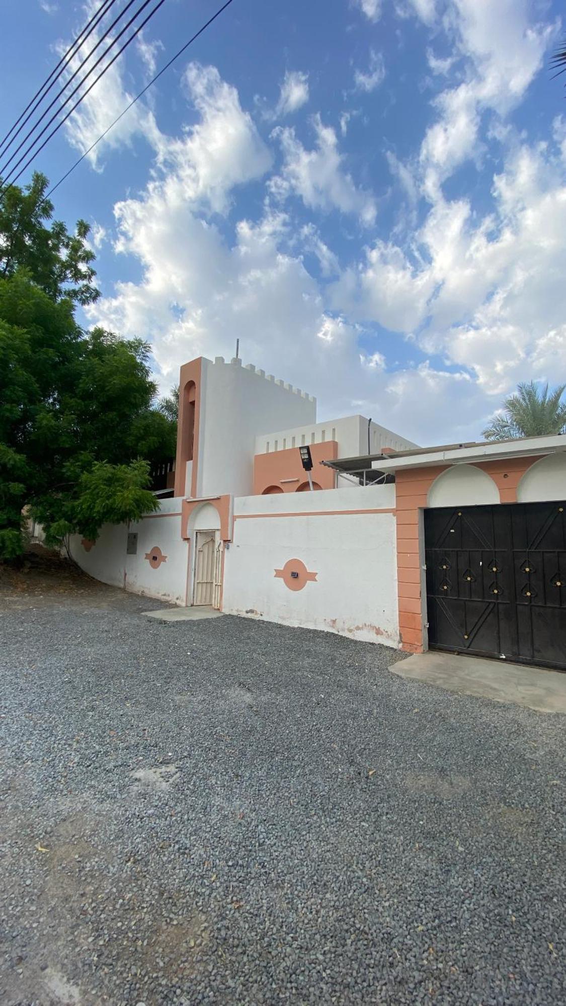 الكرامة Holiday home *